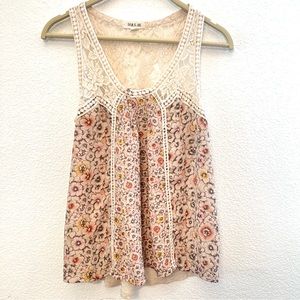 Taylor & Sage Floral and Lace Tank Top Small